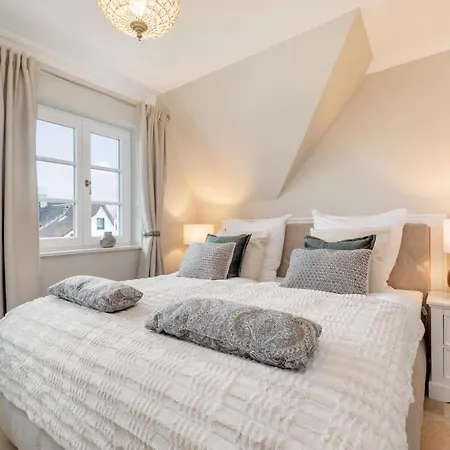 Traumhaus Unter Reet Deluxe Apartment *