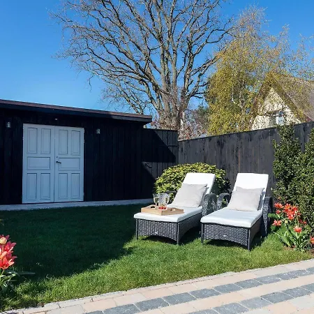 Traumhaus Unter Reet Deluxe *